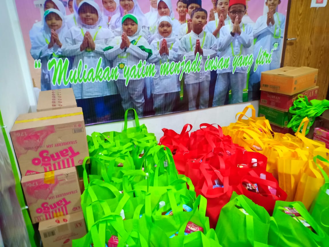 Santunan Akbar Menyambut Bulan Suci Ramadhan YAYASAN INSAN MUTIARA INDONESIA
